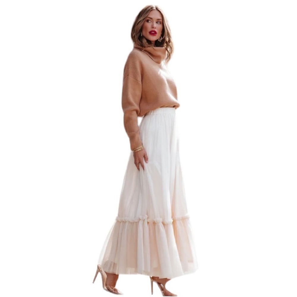 BRAND NEW Cream Tulle Skirt!!!!!! GORGEOUS
